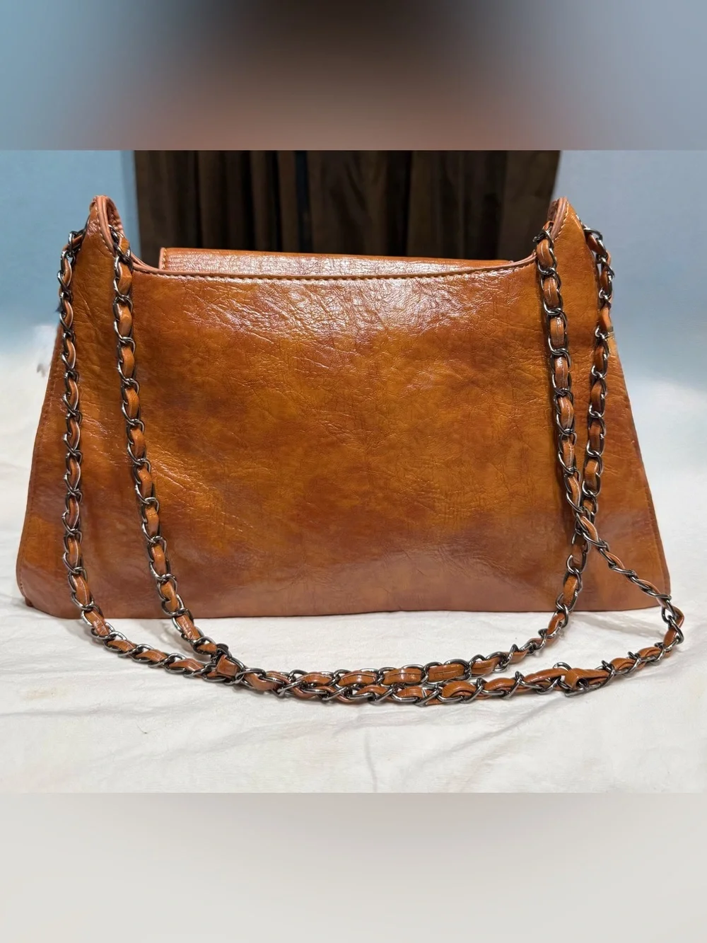 Vintage Style Brown Textured Trapezoid Chain Shoulder Bag